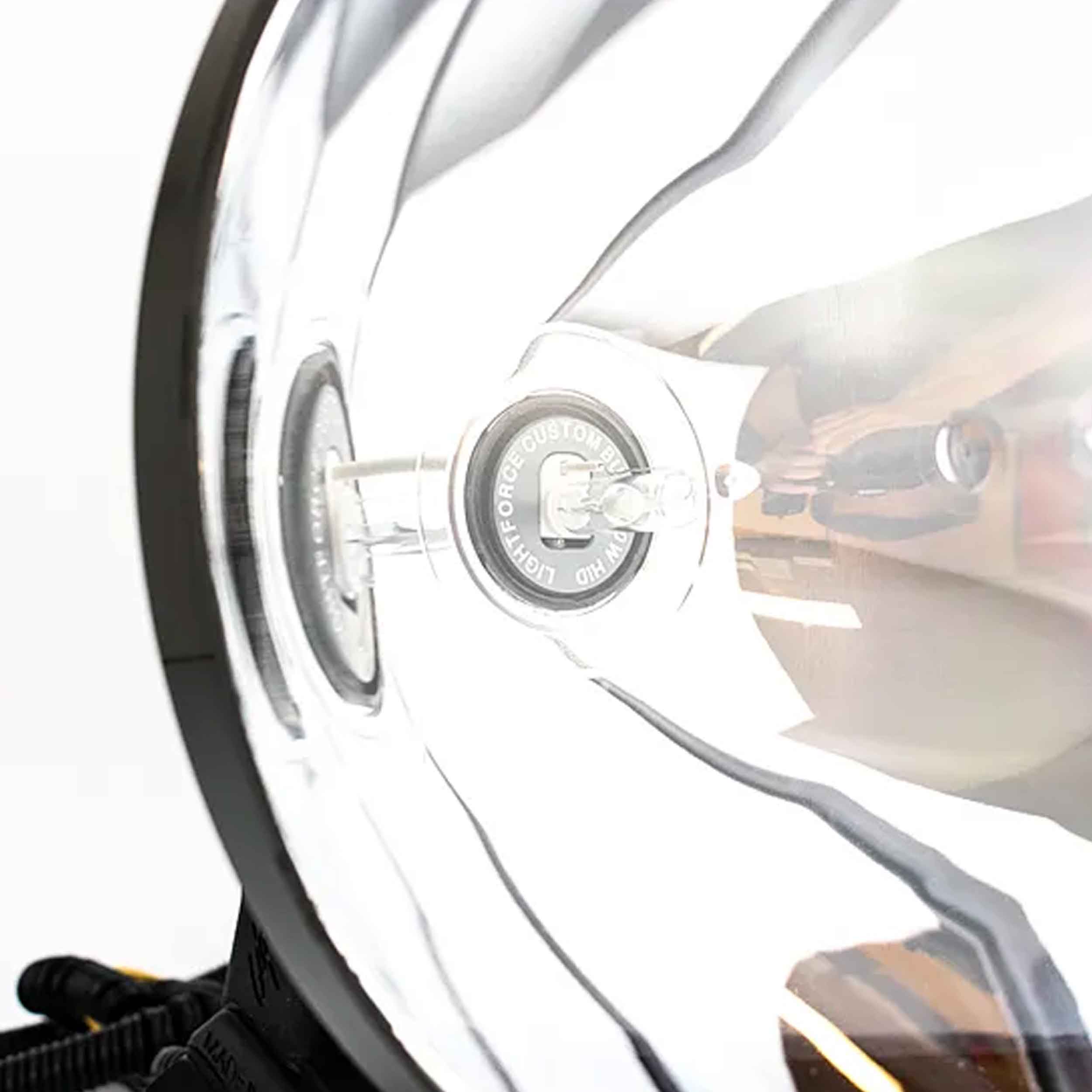 نورافکن-لایت-فورس-Blitz-240-6 Lightforce Blitz 240mm